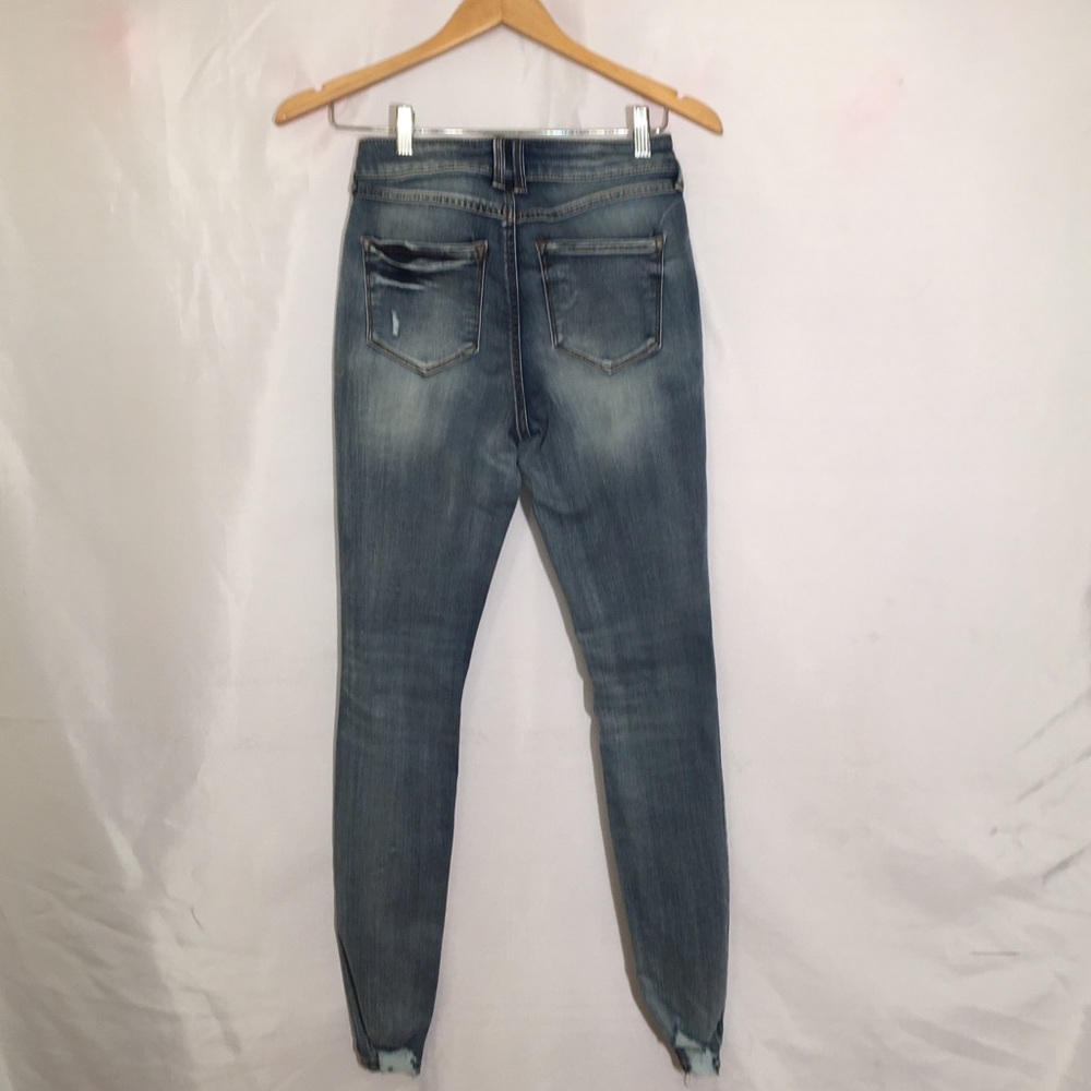 Distressed jeans - Picture 3 of 4